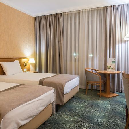 Holiday Inn Skopje By Ihg Exterior foto
