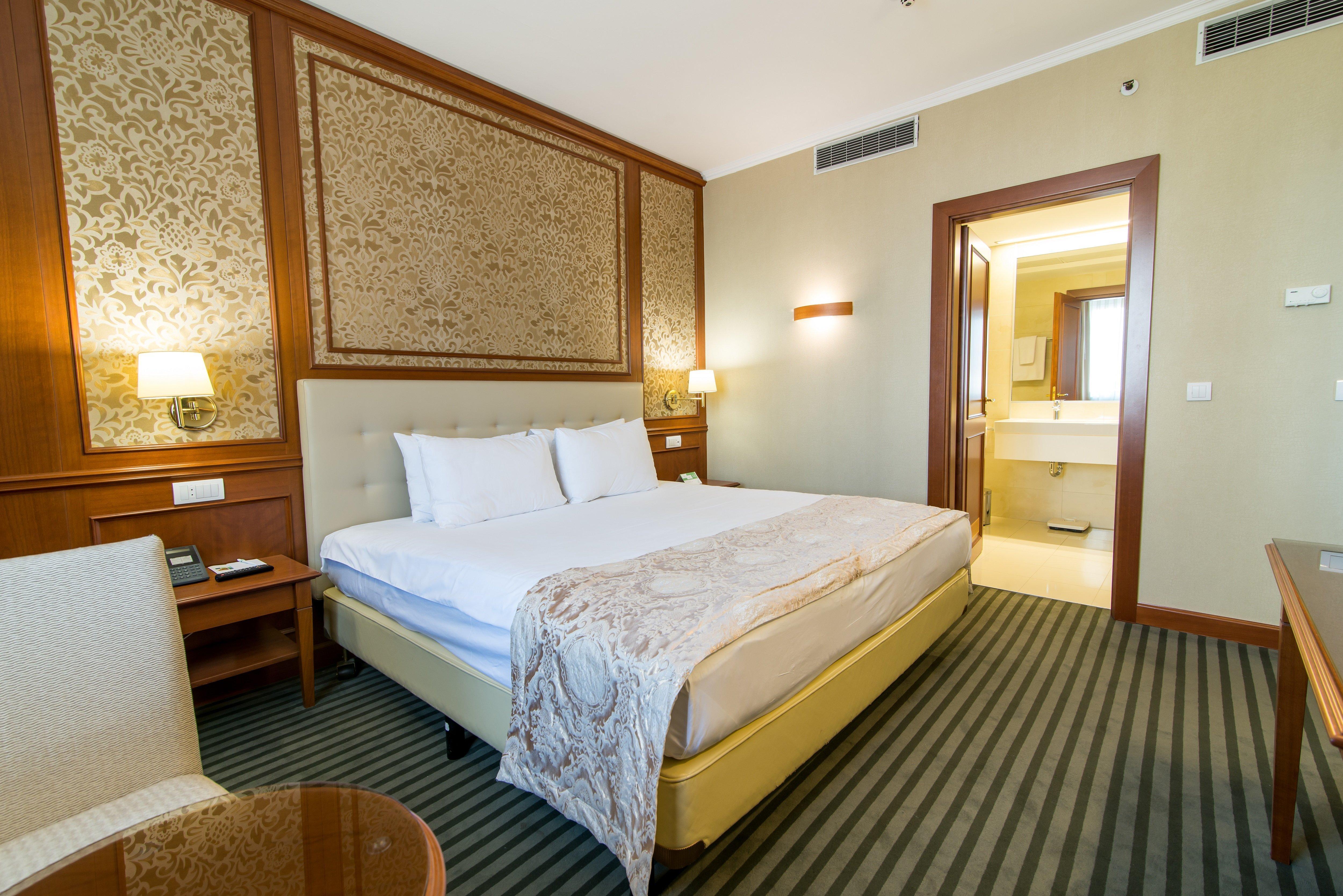 Holiday Inn Skopje By Ihg Exterior foto