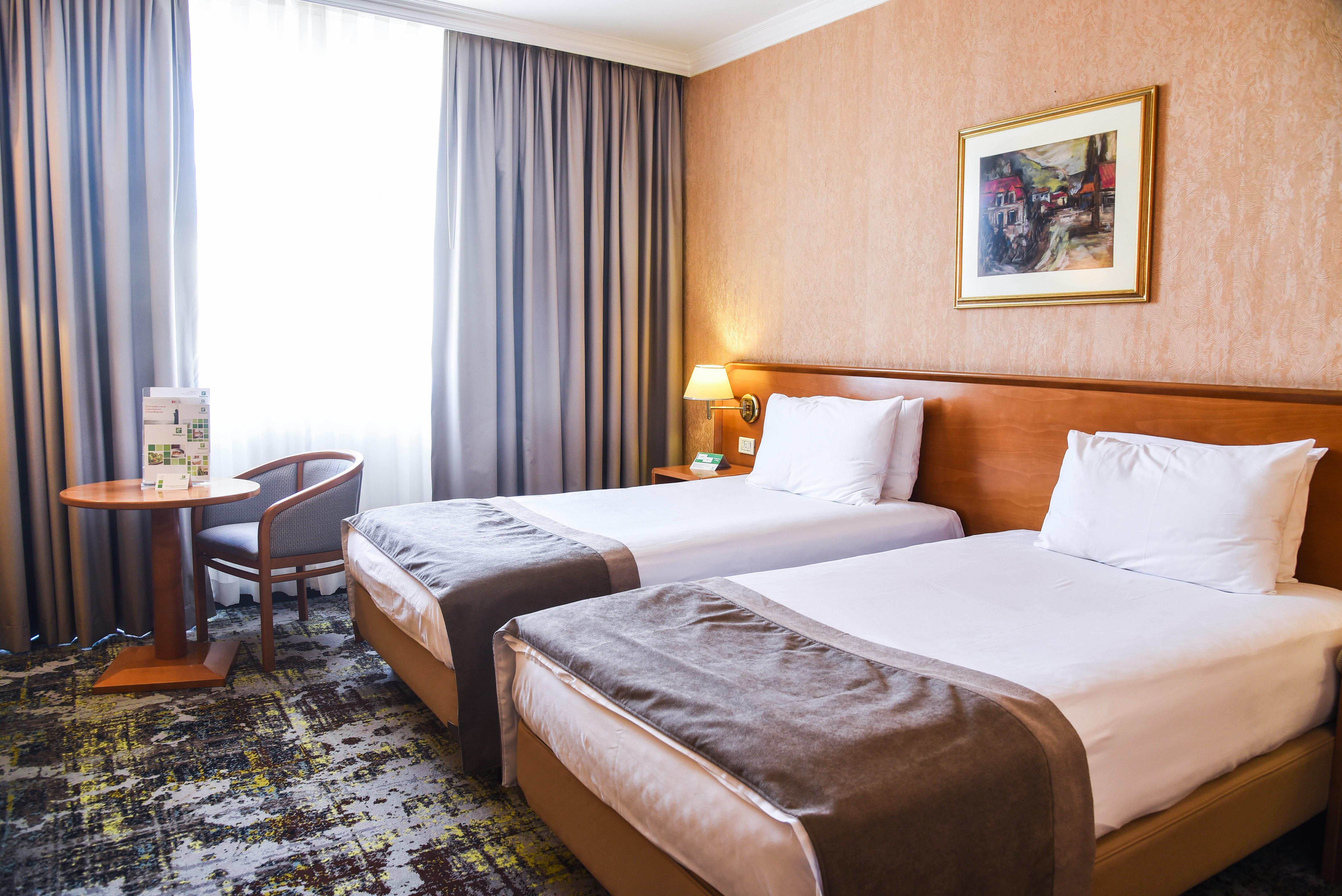 Holiday Inn Skopje By Ihg Exterior foto