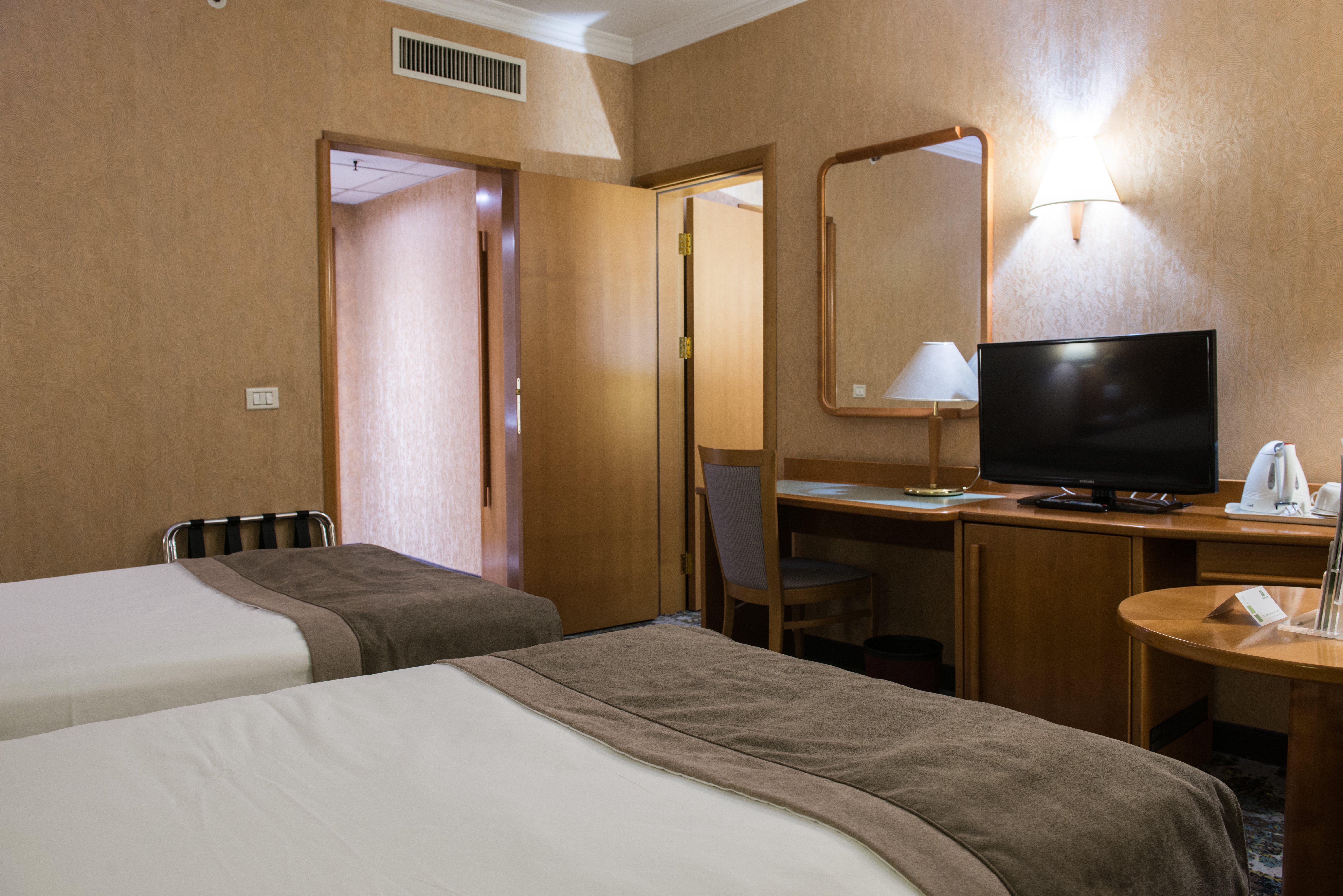 Holiday Inn Skopje By Ihg Exterior foto