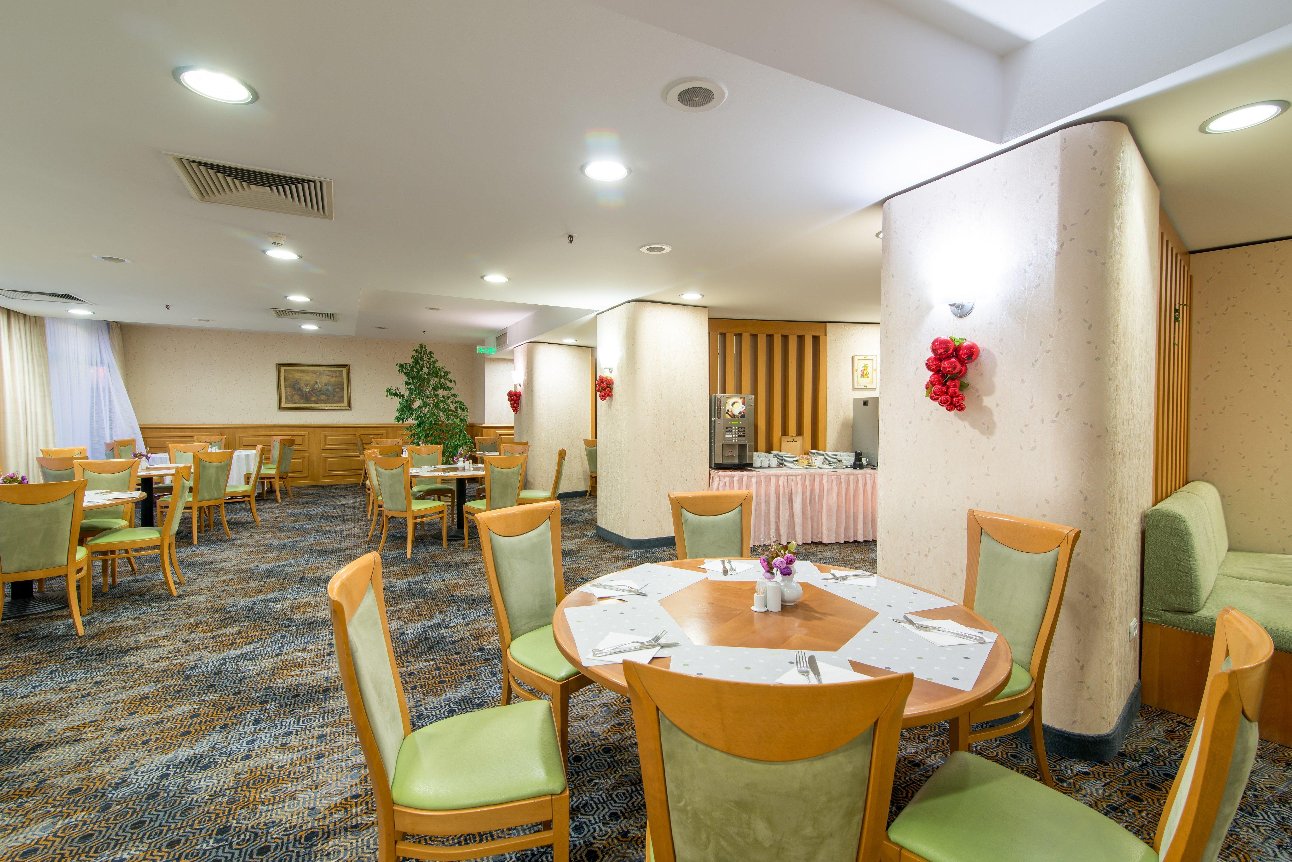 Holiday Inn Skopje By Ihg Exterior foto