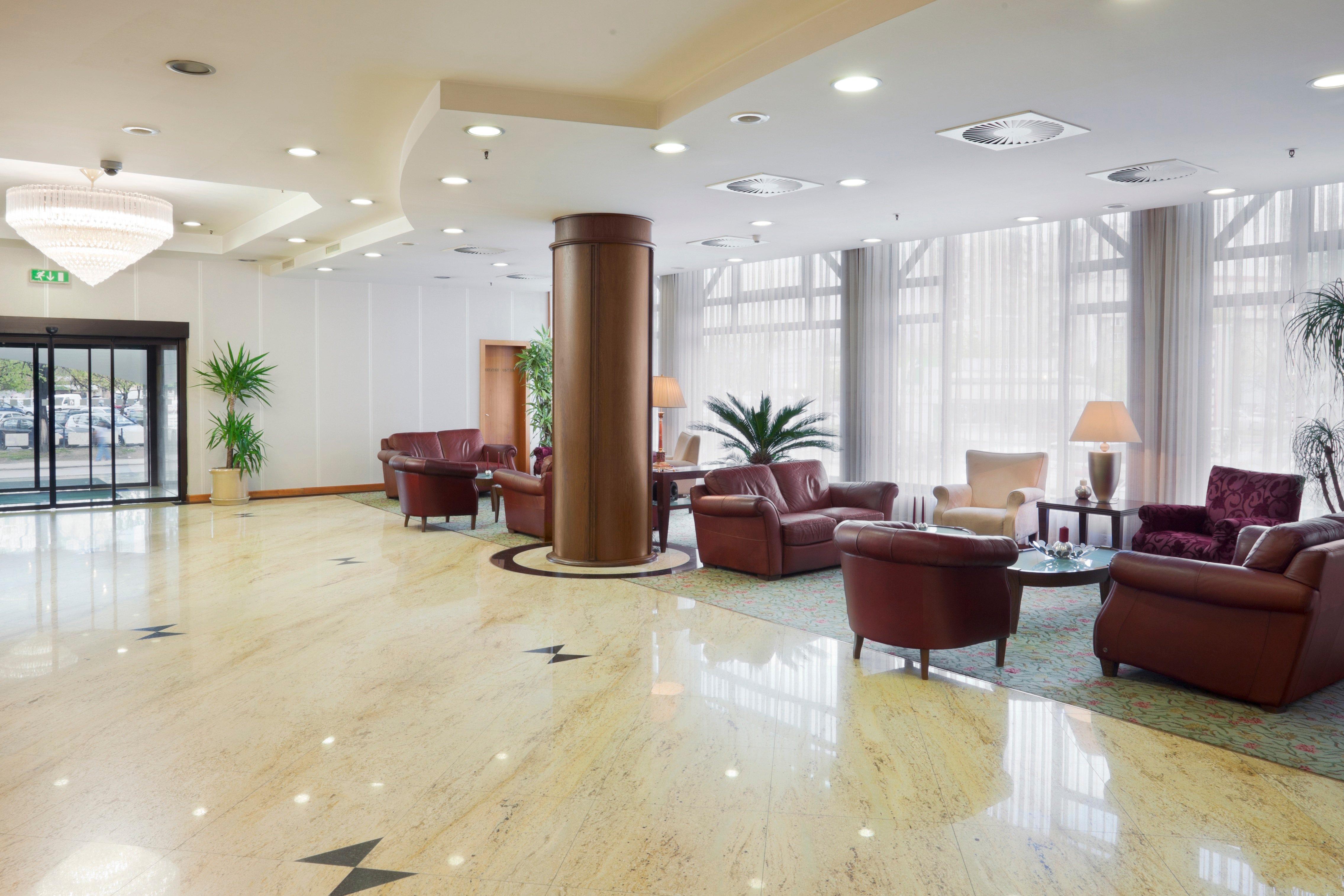 Holiday Inn Skopje By Ihg Interior foto