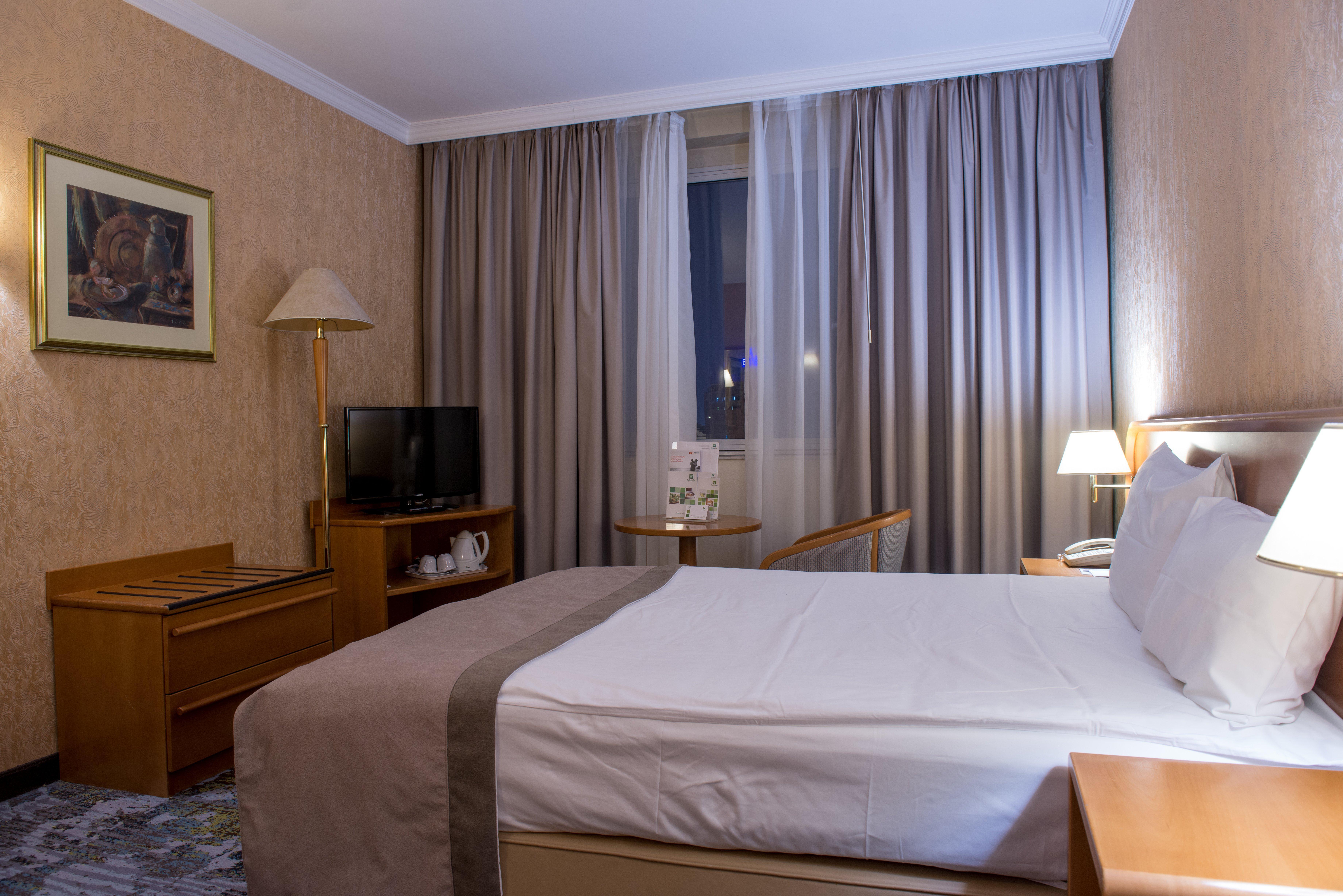 Holiday Inn Skopje By Ihg Exterior foto