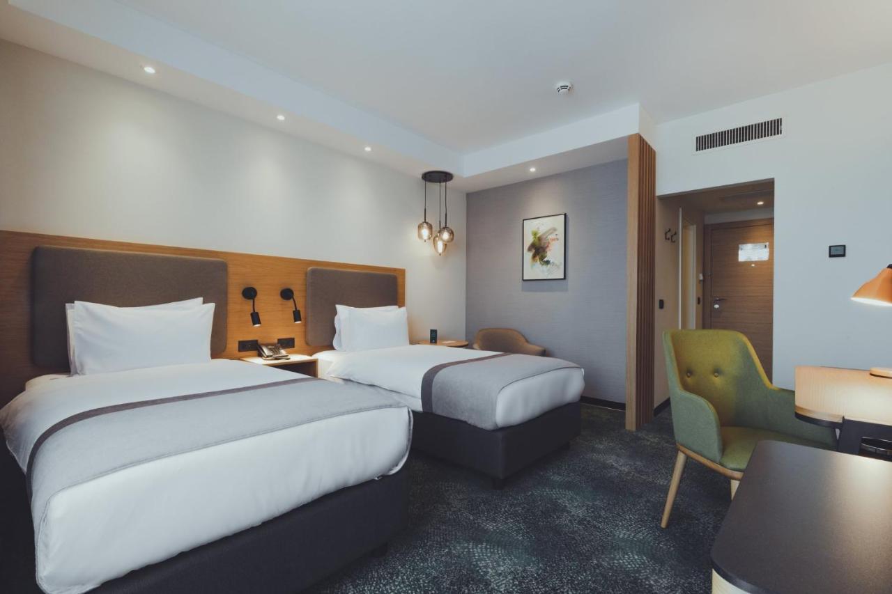 Holiday Inn Skopje By Ihg Exterior foto