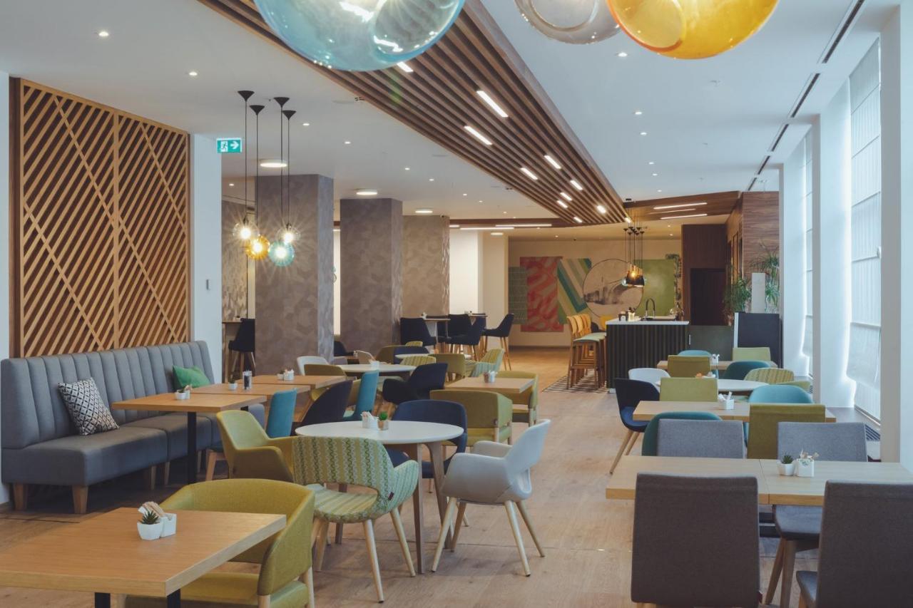 Holiday Inn Skopje By Ihg Exterior foto